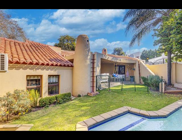 3 BEDROOM HOUSE FOR SALE IN SANDOWN